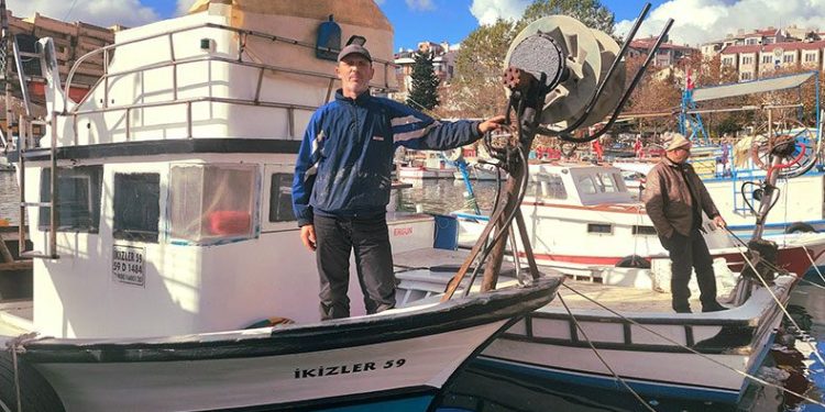 Lodos esareti bitti: Balıkçılar yeniden denizlerde
