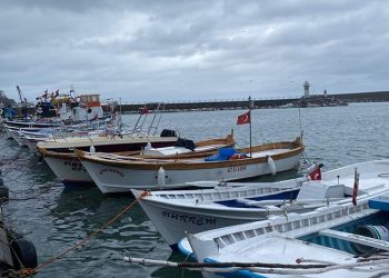 Balıkçılar hamsiden umutsuz