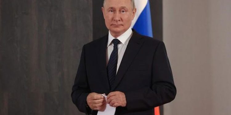 Putin imzayı attı: sabıkalılar cepheye