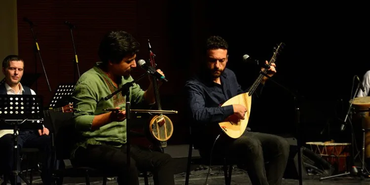 Bursa’da TRT sanatçıları sahne aldı