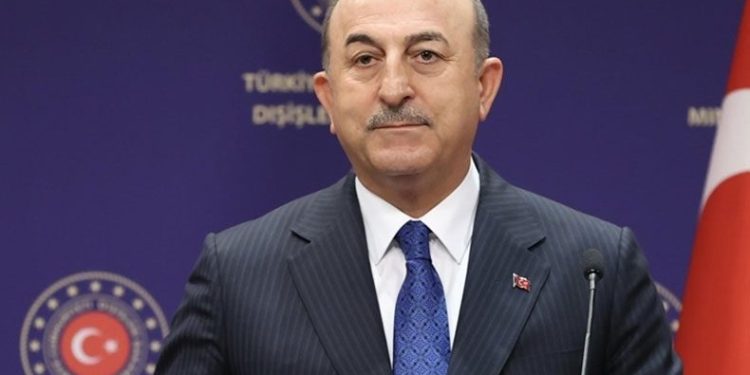 Bakan Çavuşoğlu: “Bu savaş masada bitecek”