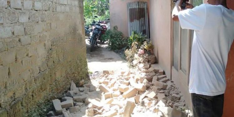 Endonezya’da deprem: 62 ölü