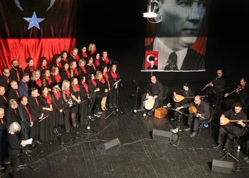 Atatürk Nilüfer’de sevdiği türkülerle anıldı