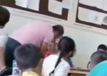 Öğrenciye şiddet uyguladı açığa alındı