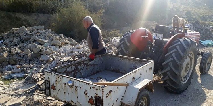 Kaçak moloz dökenlere göz açtırılmıyor