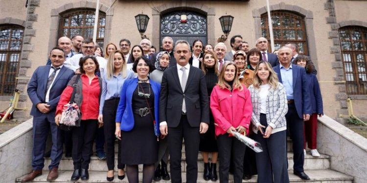 Öğretmenlere yüzde 30 indirim