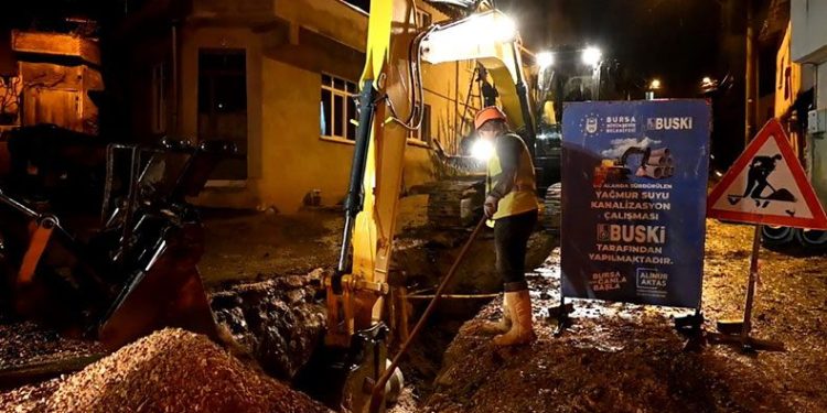 Büyükşehir gece gündüz sahada