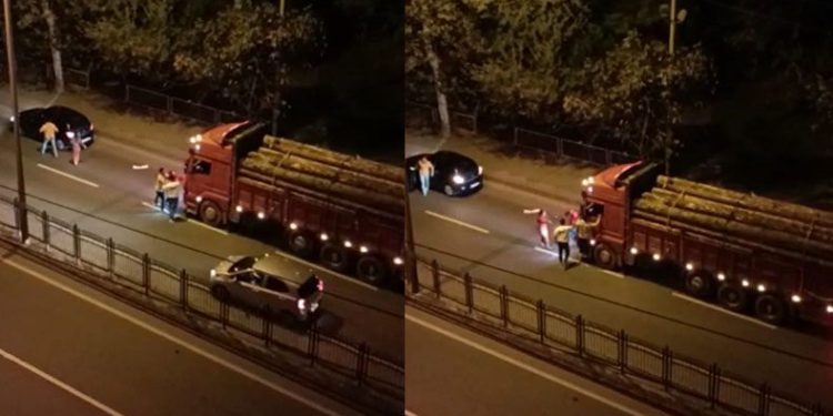 Trafikte yol verme kavgası