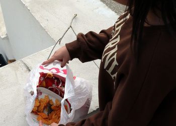 Cips paketinin içinden çıkan görenleri şaşırttı