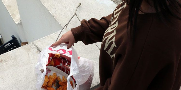 Cips paketinin içinden çıkan görenleri şaşırttı