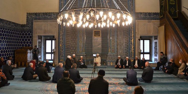 Organlarını bağışlayanlar dualarla anıldı