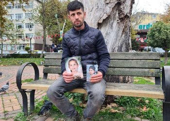 Günlerdir eşini ve çocukalarını arıyor