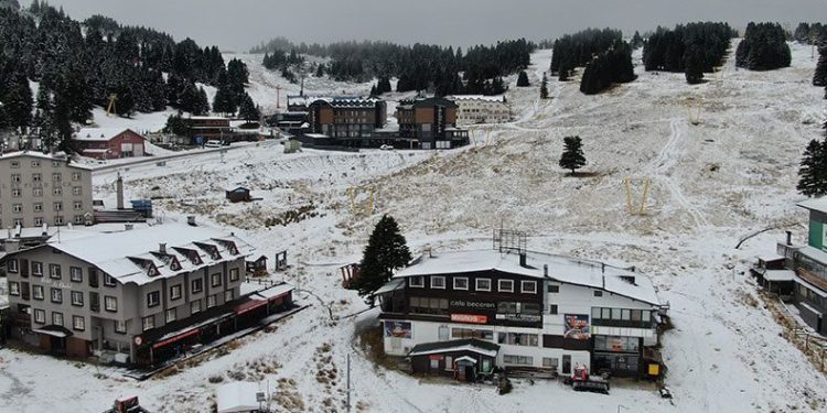 Uludağ beyaz gelinliğini giydi