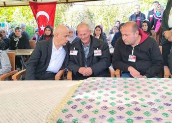 Cumhurbaşkanı Erdoğan şehidin ailesiyle görüştü