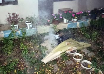 Sobadan çıkan kıvılcım evi yaktı