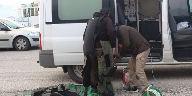 Şüpheli çanta polisi alarma geçirdi