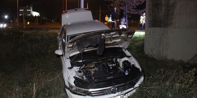 Kontrolden çıktı, araziye daldı