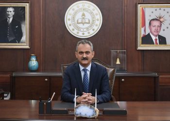 Bakanı Özer’den Öğretmenler Günü mesajı