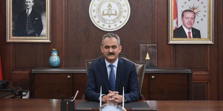 Bakanı Özer’den Öğretmenler Günü mesajı