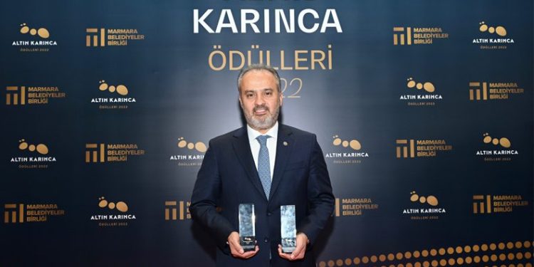 Bursa Büyükşehir’e çifte ödül
