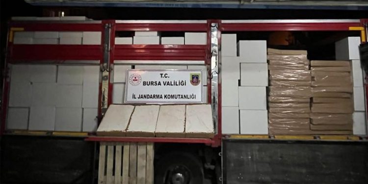 Bursa’da jandarmadan kaçakçılık operasyonu