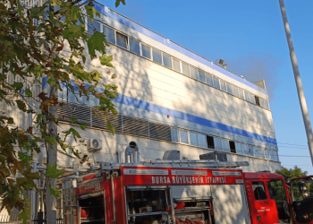 Bursa’da bir fabrikada yangın çıktı