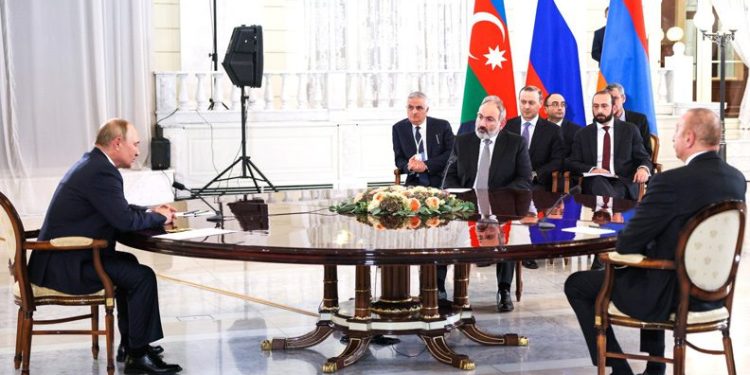 Üçlü zirve sonrası ortak bildiri