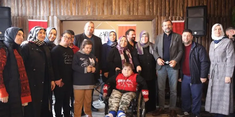 Bursa’da gençlerden örnek farkındalık