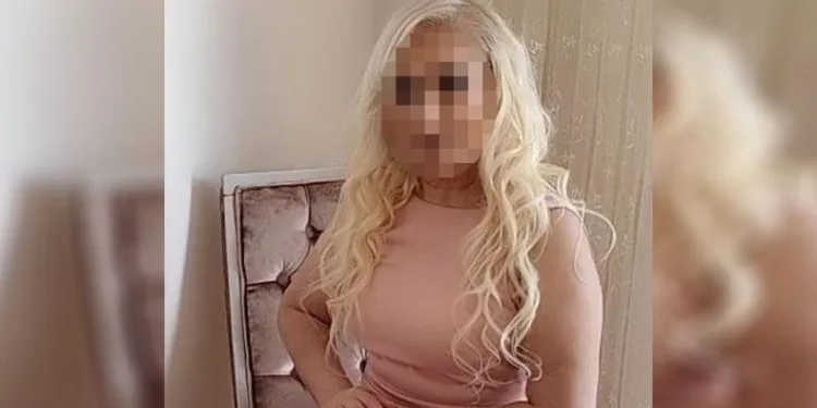 Çilingirle kapıyı açtırıp evi soydu