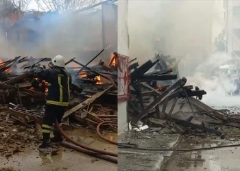 Bursa’da bir ev alevlere teslim oldu