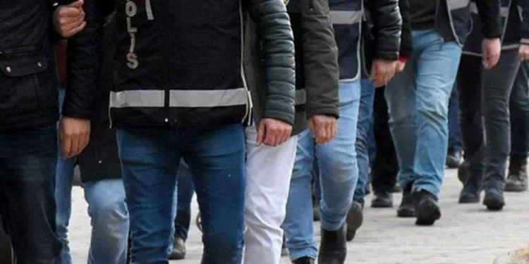 Bursa’da FETÖ operasyonu: 9 gözaltı