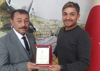 Özel insanlardan Line TV’ye özel plaket