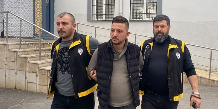 Bursa’da 2 kişiyi öldüren zanlı tutuklandı
