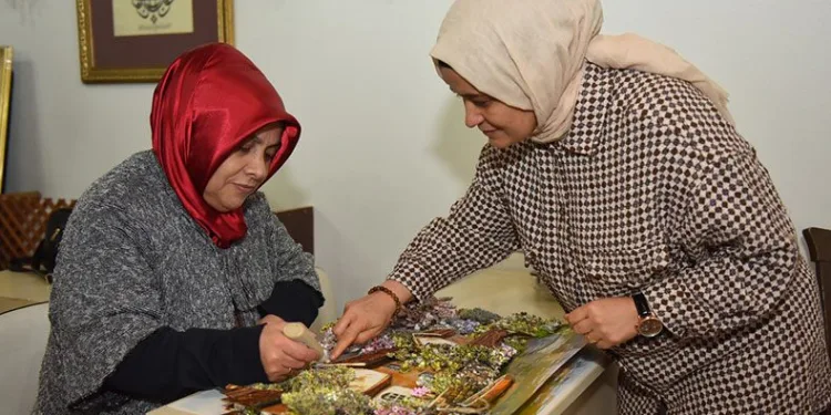 Yıldırım’da kağıt rölyefe yoğun ilgi