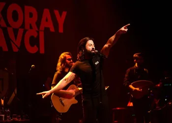Koray Avcı Bursalıları coşturdu
