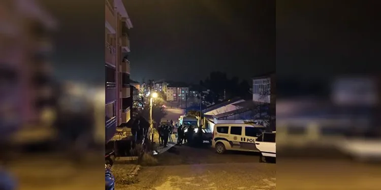 Otomobille çarpışan motosikletin sürücüsü yaralandı