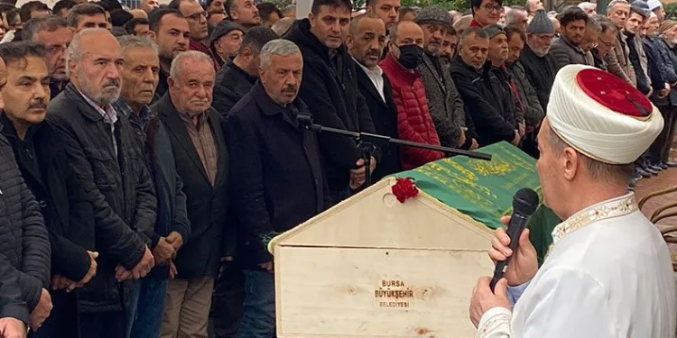 Pilot Hakan Köksal son yolculuğuna uğurlandı