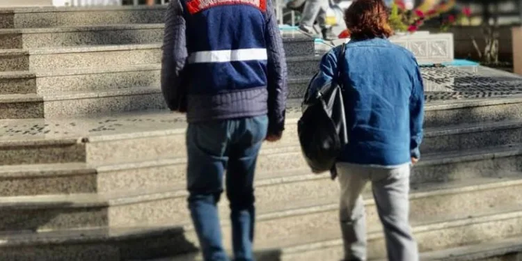 7 yıl hapis cezası ile aranan kadın yakalandı