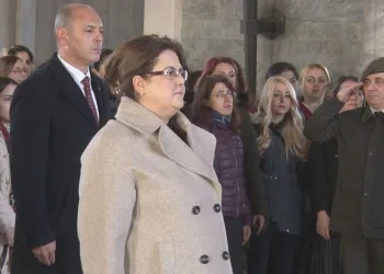 “Türk kadını, hak ederek kavuşmuştur”