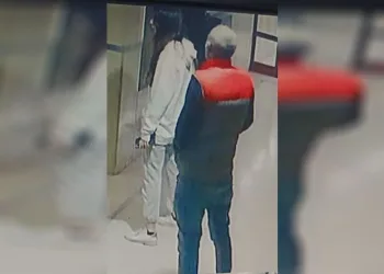 15 yaşındaki kız çocuğuna bıçaklı saldırı