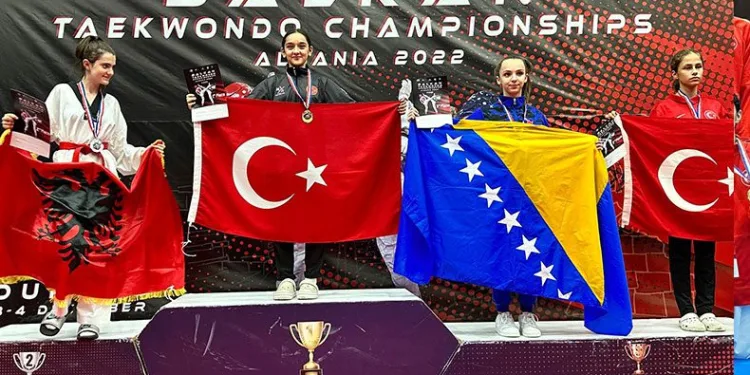 Büyükşehirli sporcular Arnavutluk’tan boş dönmedi