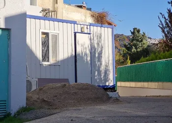 Horlayan arkadaşını defalarca bıçakladı