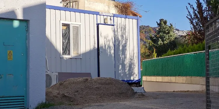 Horlayan arkadaşını defalarca bıçakladı