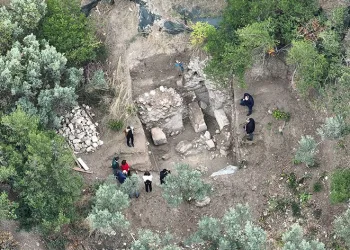 Myrleia Antik Kenti gün yüzüne çıkıyor