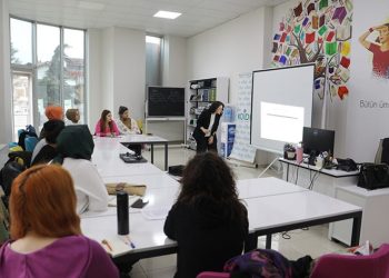 “İzmit Kadın Girişimcilerini Arıyor”