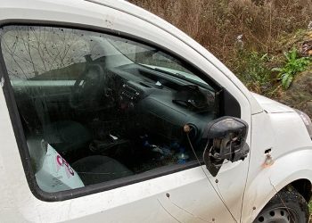 Kız arkadaşına araçta dehşeti yaşattı