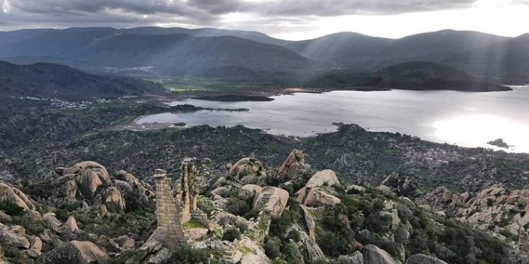 Latmos’un tepeden görüntüleri hayran bıraktı