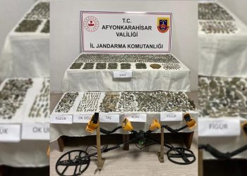 Binlerce tarihi eser ele geçirildi