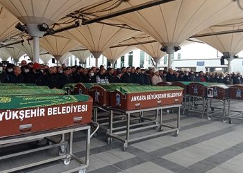 Menderes’in idamını fotoğraflayan İsmail Şenyüz son yolcuğuna uğurlandı