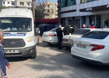 Muğla’da bıçaklı, silahlı kavga